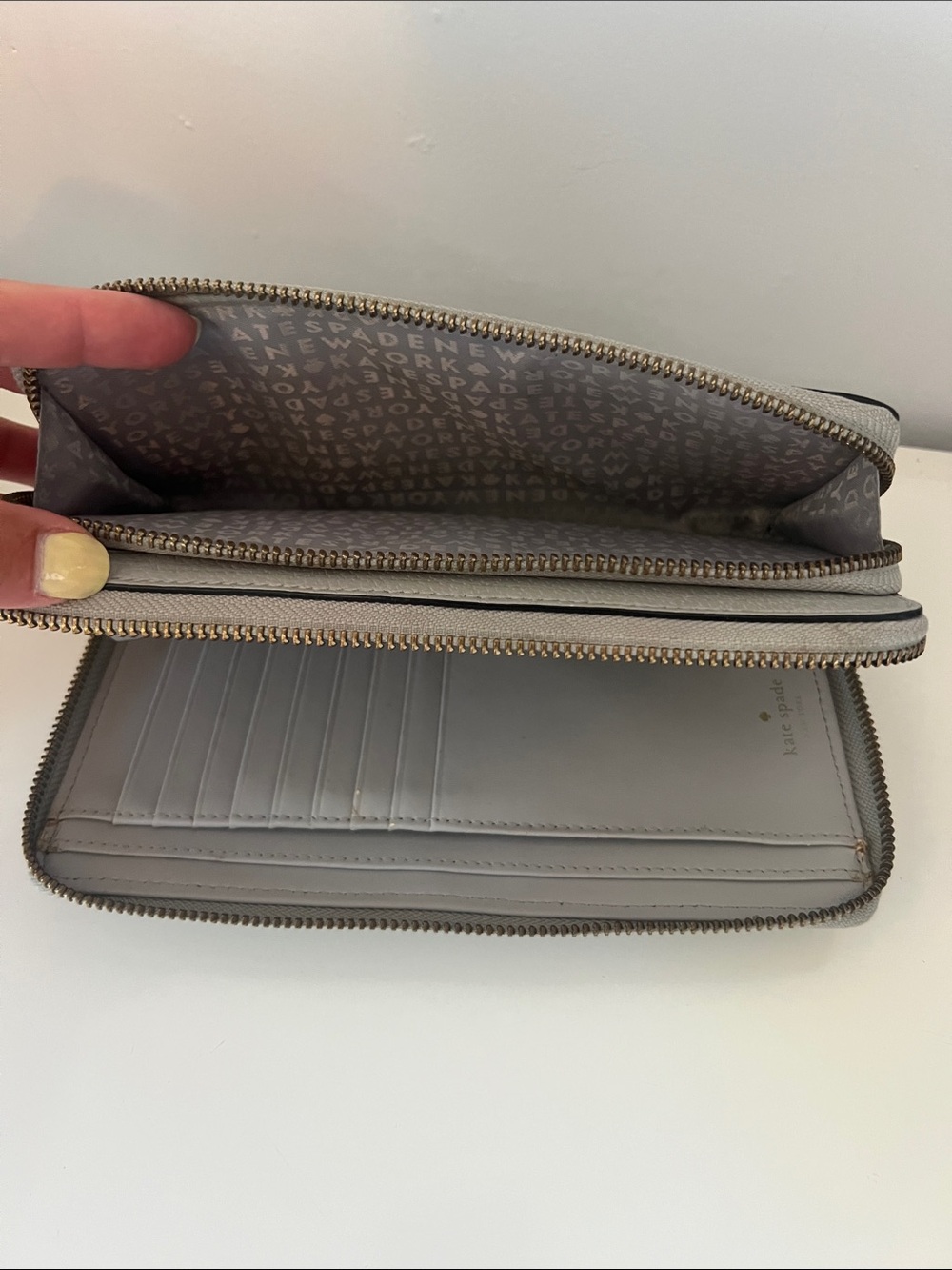 kate spade gray zip wristlet wallet with wrist strap - Picture 6 of 7